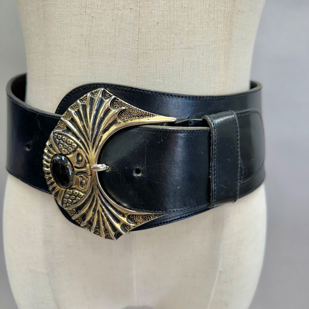 Vintage Wide Black Leather Belt Gold Sculptural Buckle Cabochon Italy Size 30